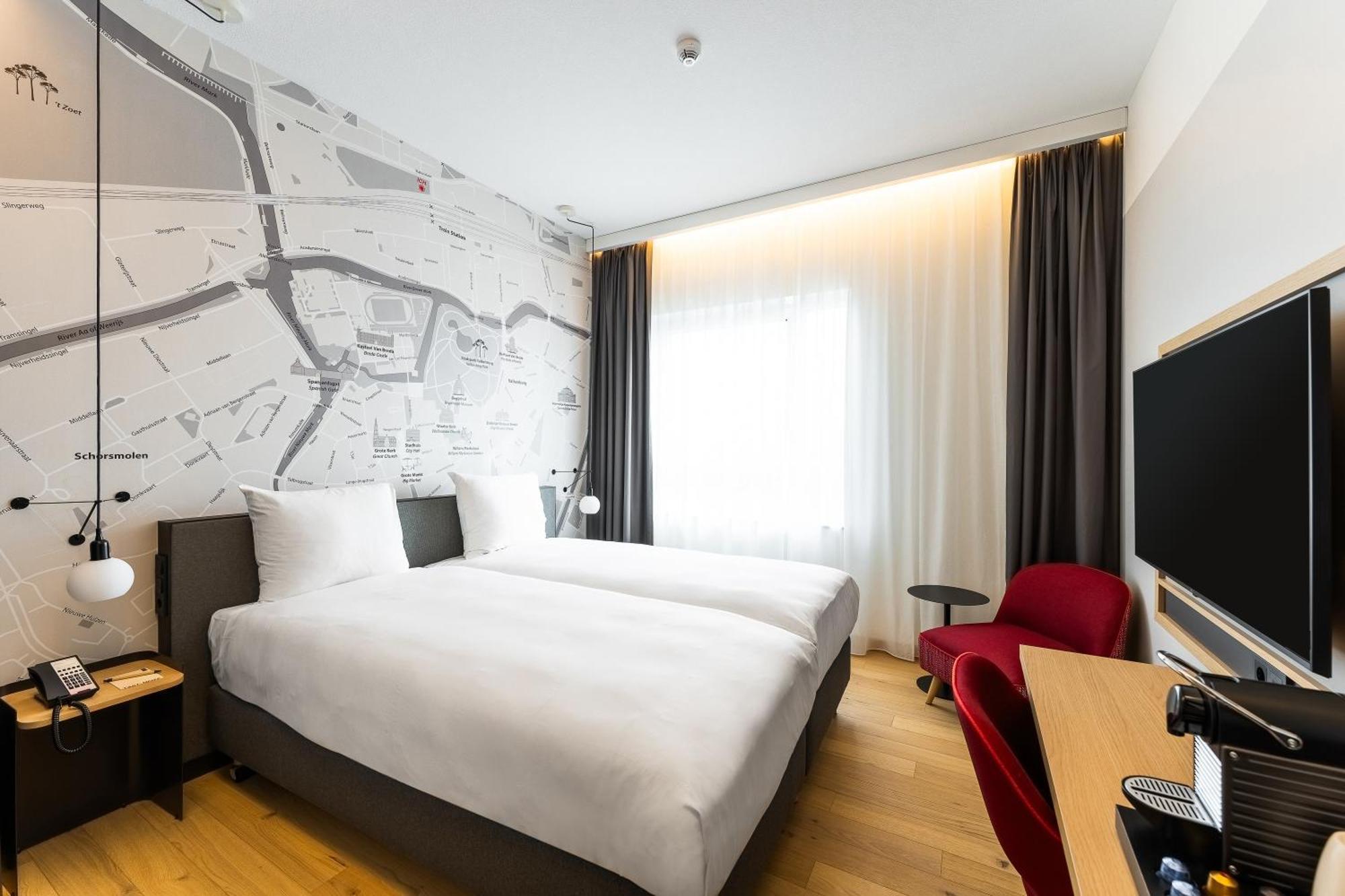 Hotel Intercityhotel 4*